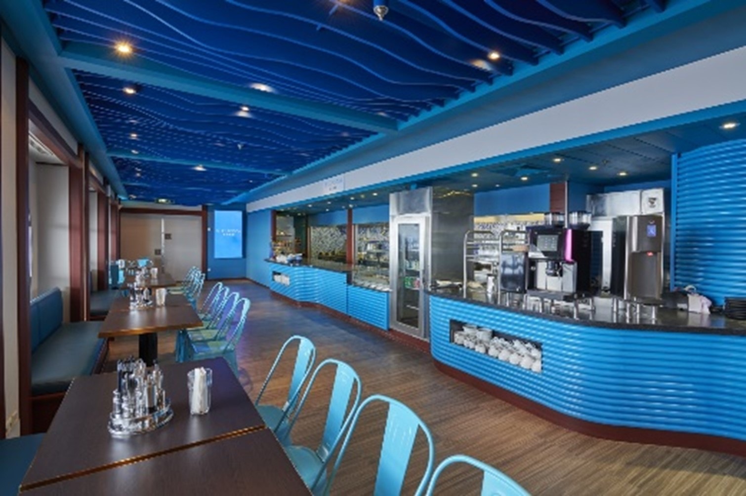 星夢郵輪探索夢號應該吃什麼？ 最最推薦藍湖美食！