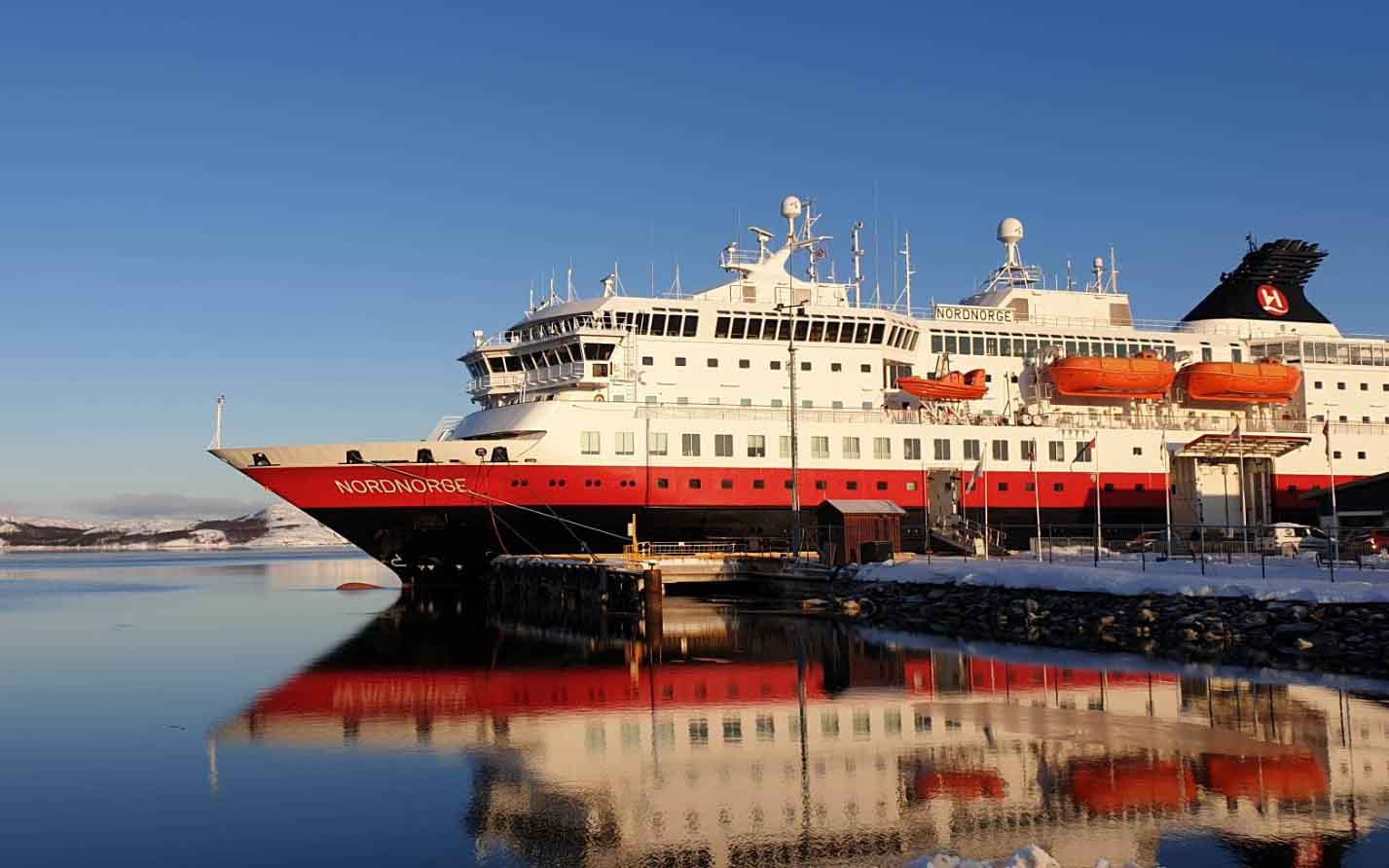 創意挪威芬蘭特隆索極光之都帝王蟹破冰船之旅11 天