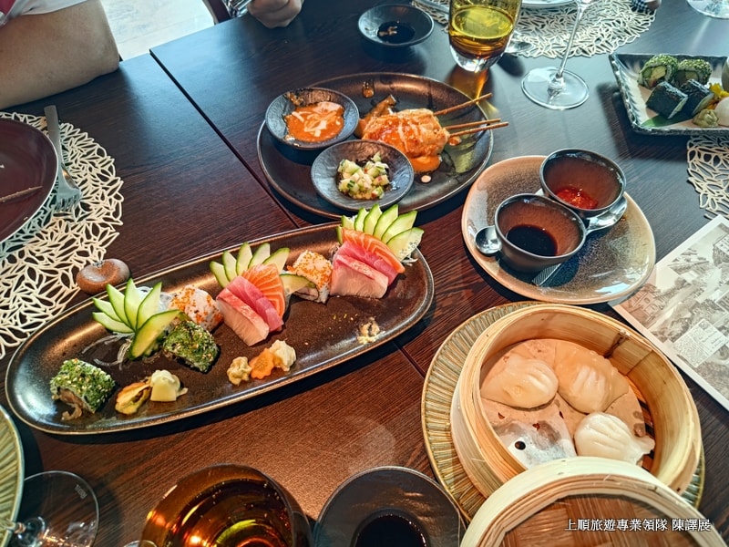 創意瑞士+米蘭~ 冰河3000天梭峰愛的迫降場景冰河列車最美瑪基歐里湖三大名峰13天